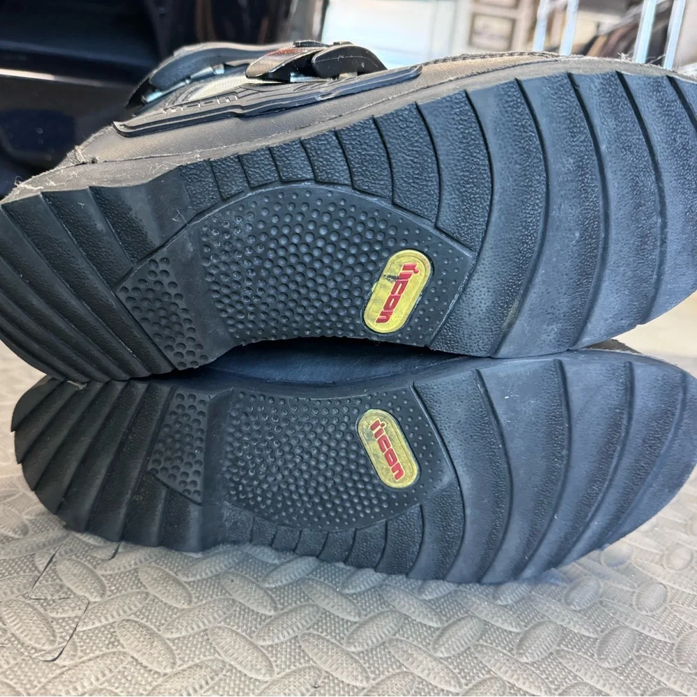 Icon Motorcycle Track Shoes - Picture 5 of 8